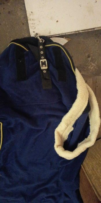 Sprzedam elegancką derkę polarowa