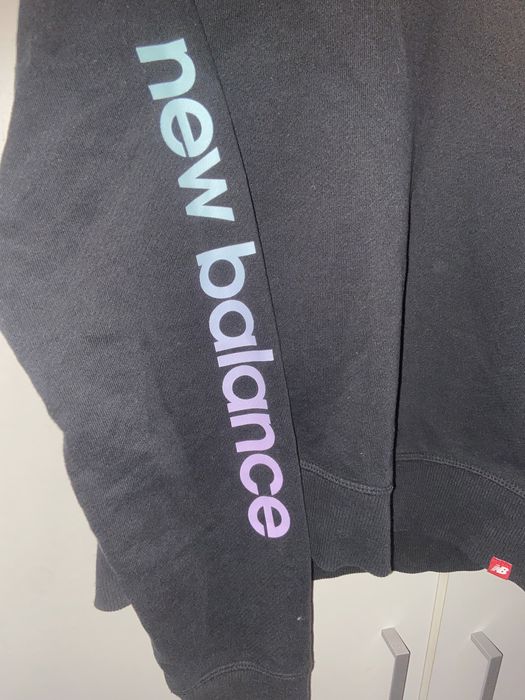 bluza new balance czarna crop