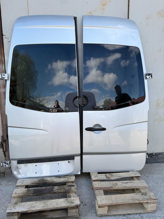 Двері задні Mercedes Sprinter W906 VW Crafter 06-18 дверка задня ліва права Спрінтер Крафтер висока база