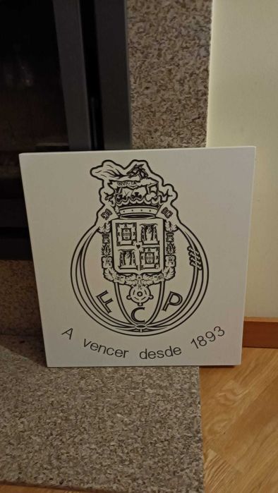 Quadro FC Porto maquinado em CNC - Peça única