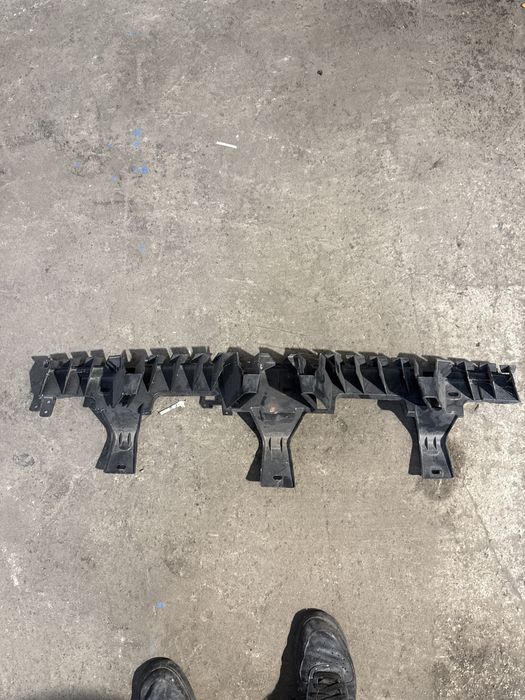 peugeot  3008 II lift  wzmocnie zderzak tyl pas