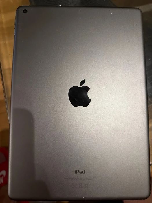 Apple iPad 9th Gen (A2602) 10.2" 64GB - Cinzento Sideral, WiFi