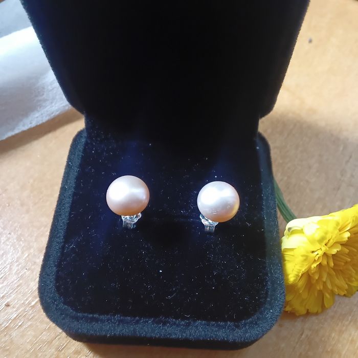 Brincos em Prata com Perolas Naturais de Agua Doce  Rosa