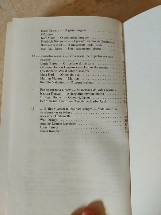 Livro "A vida íntima de Gente Famosa"