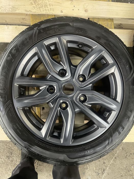 Kola do forda Transit  Custom 235/50/18