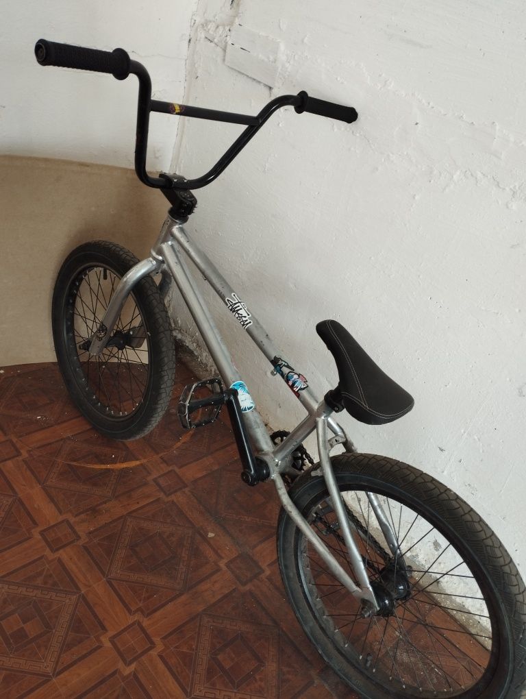 Велосипед bmx, трюковий: 1 500 грн. - Велосипеди Нетішин на Olx