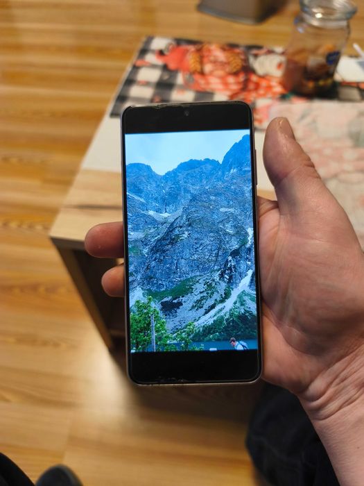 Smartfon Samsung s21 fe 5g nie uszkodzony stan dobry