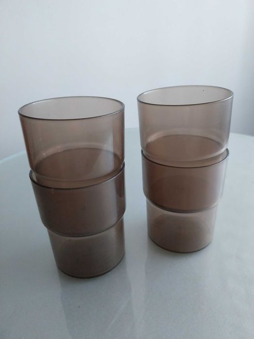 Conjunto 4 copos de água ou sumo, empilháveis