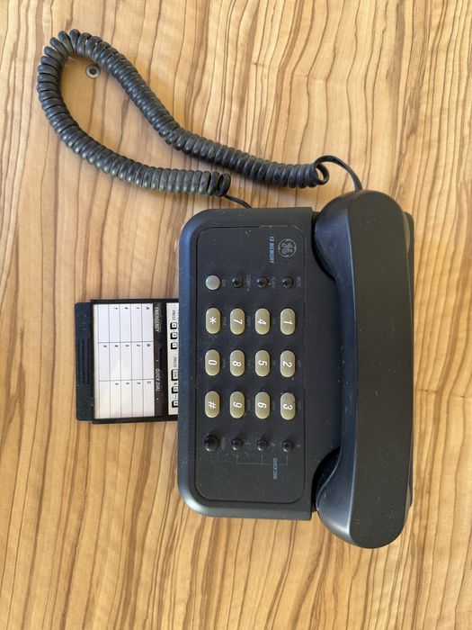 Продам стаціонарні кнопочні телефони