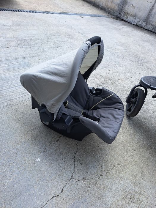 Carrinho de bebé trio Hauck 3 em 1, carrinho, alcofa e cadeira auto