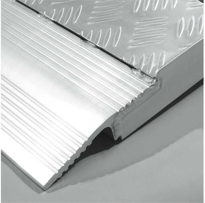 Rampa de carga 228 cm 680 kg dobrável aluminio antiderrapante