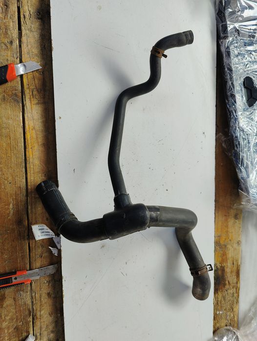 Патрубок системы охлаждения Renault Scenic 1,4 16V