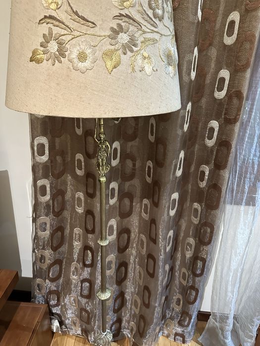 Candeeiro de pé estilo vintage