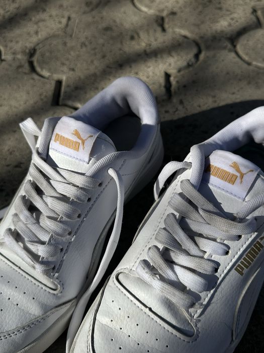 Кросівки Puma білі