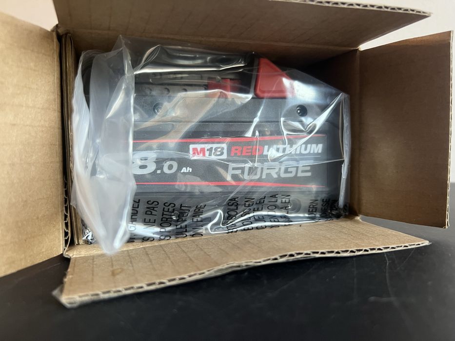 Nowy oryginalny akumulator Milwaukee M18 FORGE 8.0 Ah