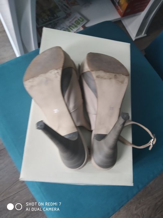 Buty na wysokim obcasie