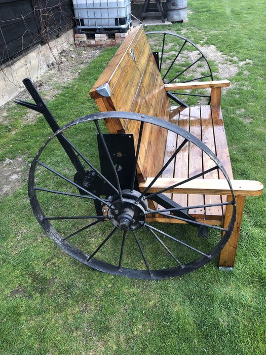Ławka ogrodowa z siewnika konnego