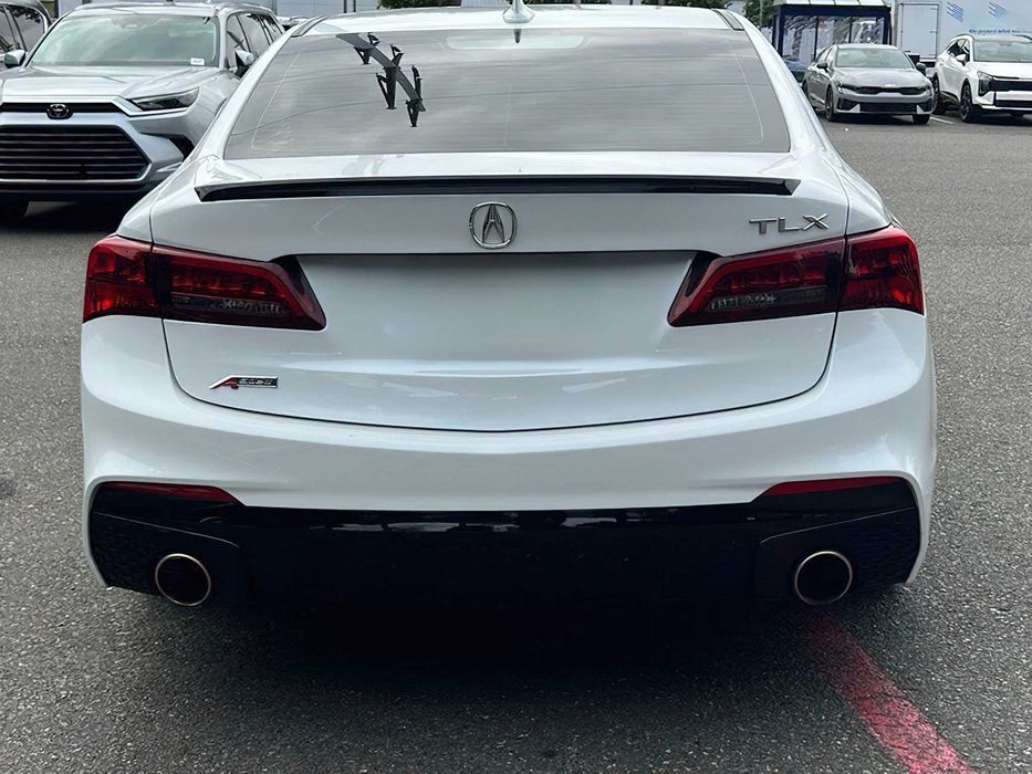 Acura TLX      2020