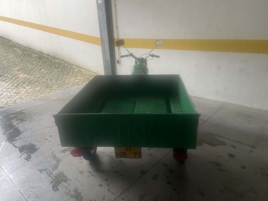 Dois Triciclos Famel Zundapp