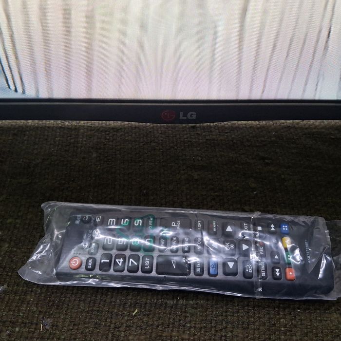 LG  42"  1 м 07 см,Т2 і S2 телевізор,  опт та роздріб