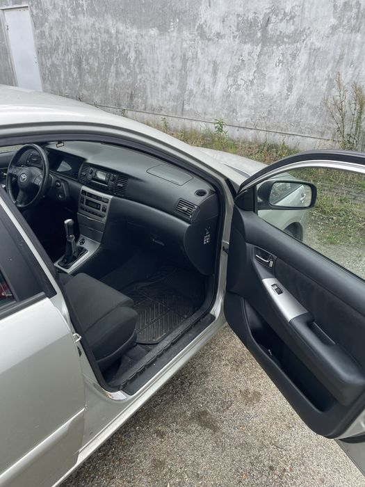 Toyota corolla 2005r