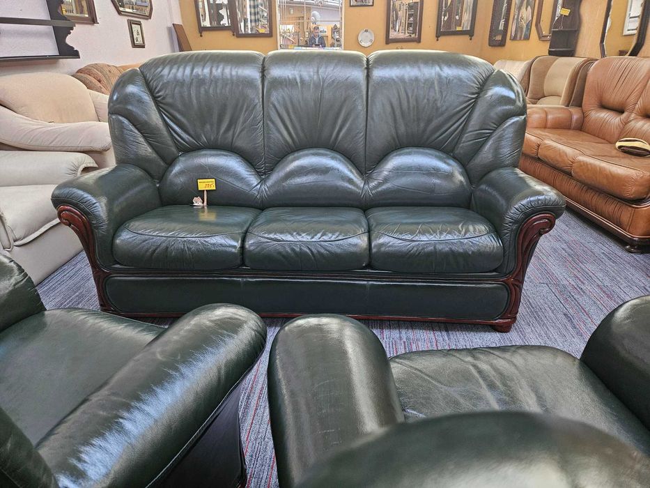 Sofá cama em pele de cor verde - óptimo estado geral