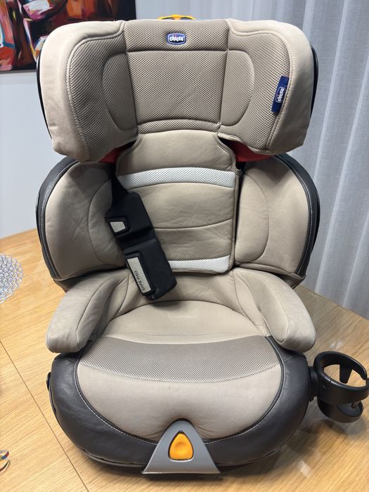 Fotelik samochodowy Chicco ISOFIX