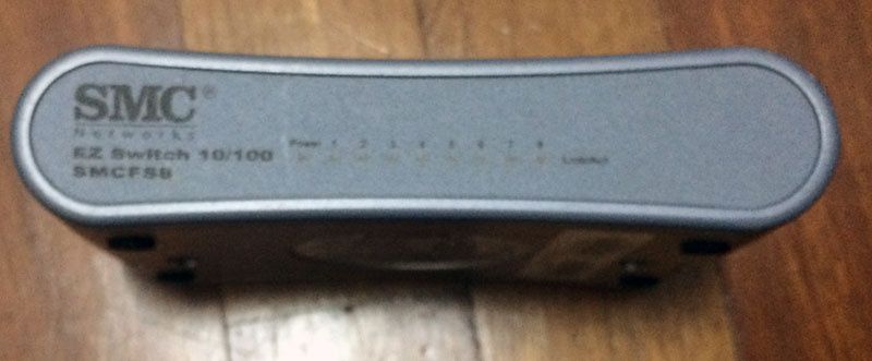 Siwtch Ethernet 10/100Mbps424979869163202561