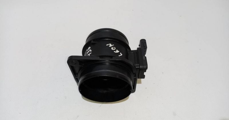 Medidor massa de ar / MAF SEAT Leon (5F1)
