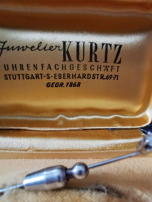 Broszka szpilka złota 585 brylant perła