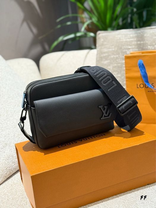 Louis Vuitton Fastline сумка мужская кожаная через плечо черная