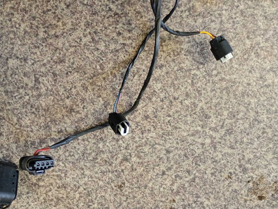 Wiązka wtyczka lampy H7 żaluzji halogena klaksona prawa Bmw E81 E87