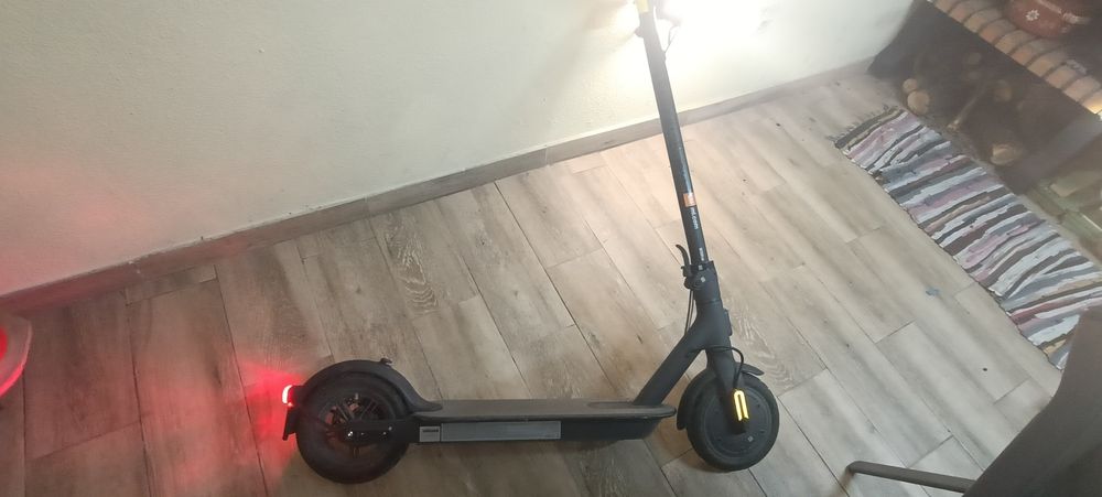 Trotinete Xiaomi mi essential