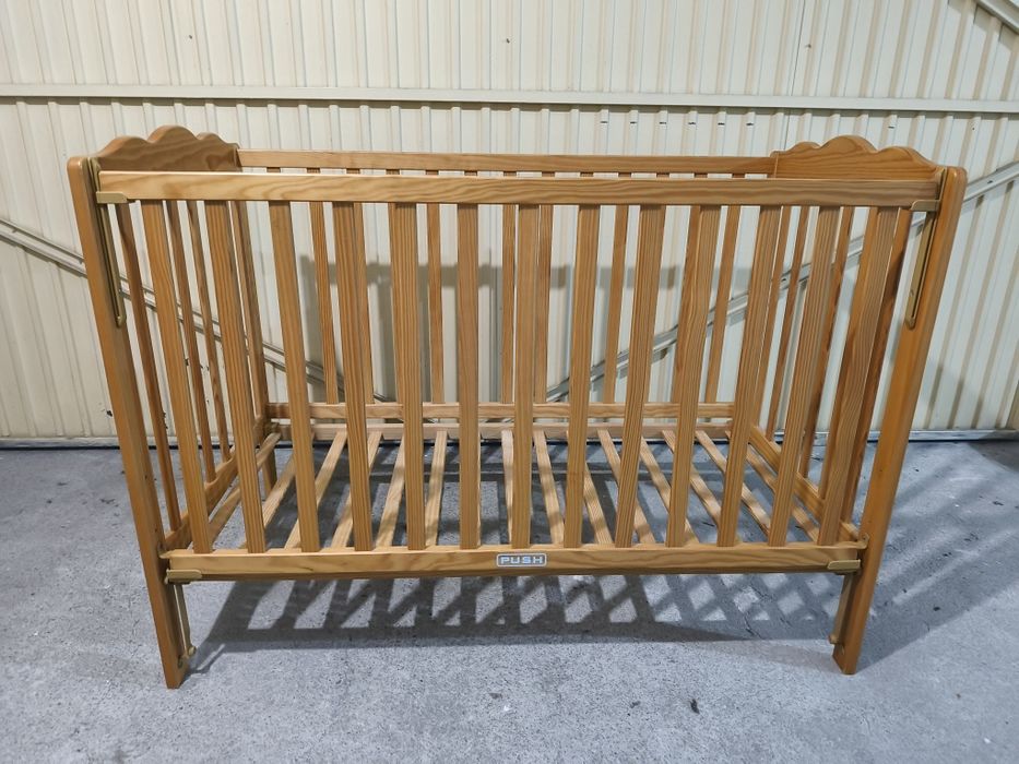 Cama de bebé Zippy com colchão