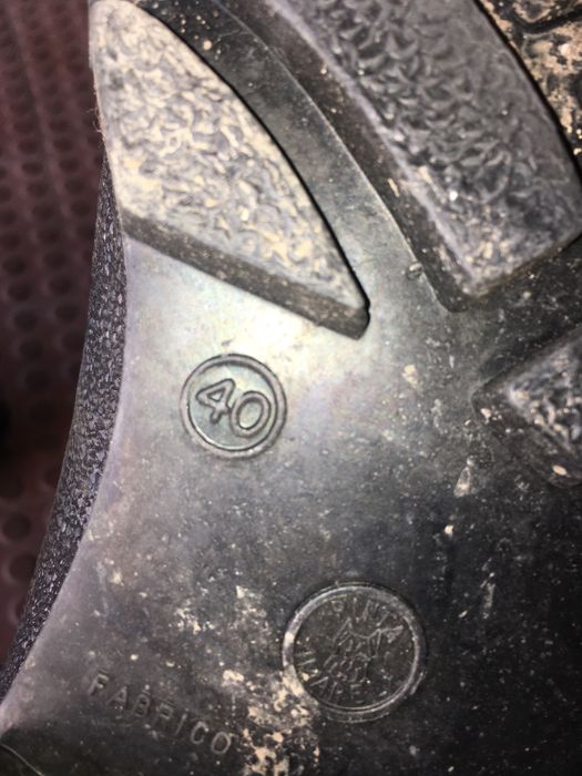 Botas novas tamanho 40