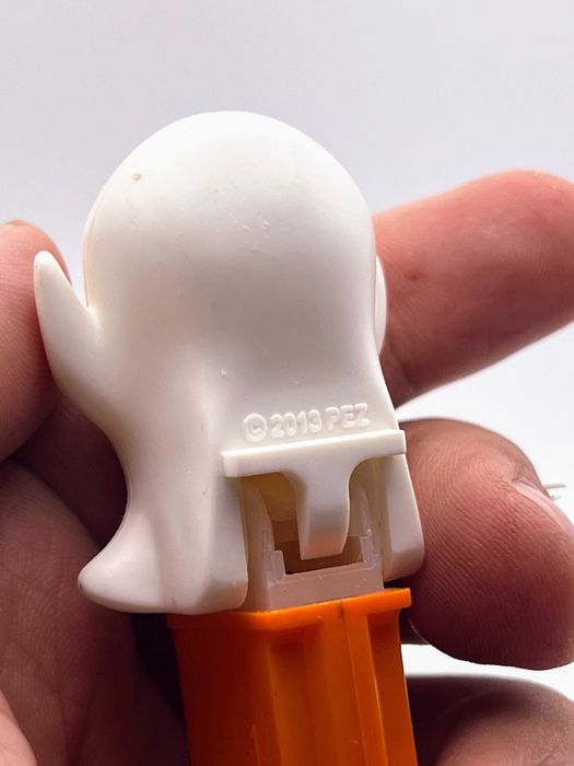 Fantasma (Ghost) Dispensador PEZ Halloween Coleção 2013