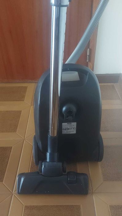 Aspirador de pó AEG