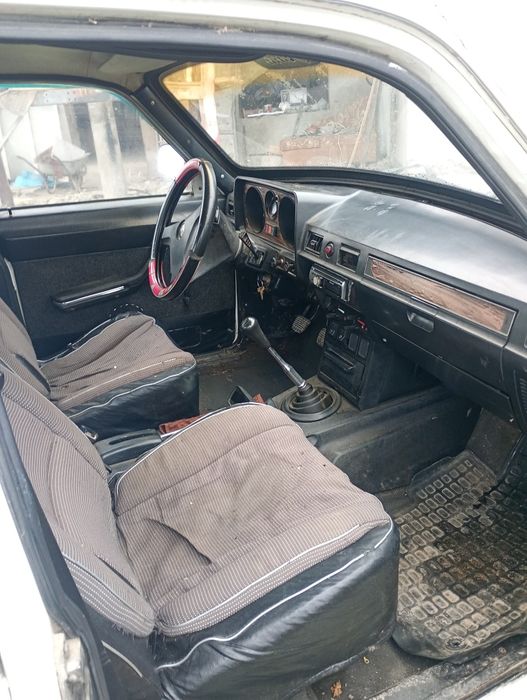 Продам волгу 2410