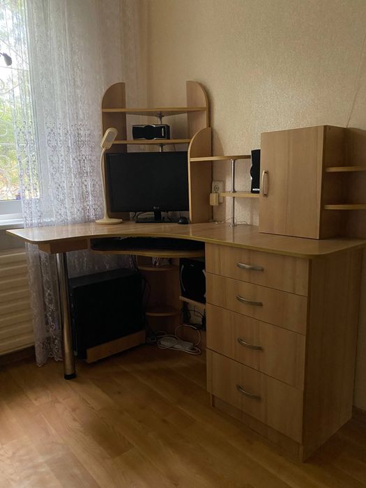 Комп'ютерний Стіл