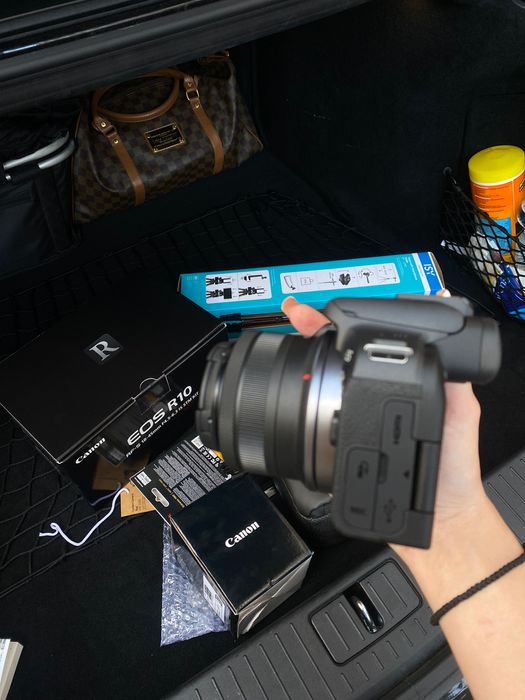 Фотоапарат Canon 2022