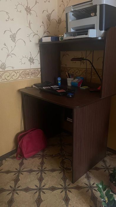 Стіл шкільний офісний,компьютерний