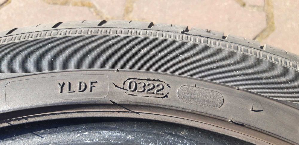 Opony Nokian 225 45  17  2022r