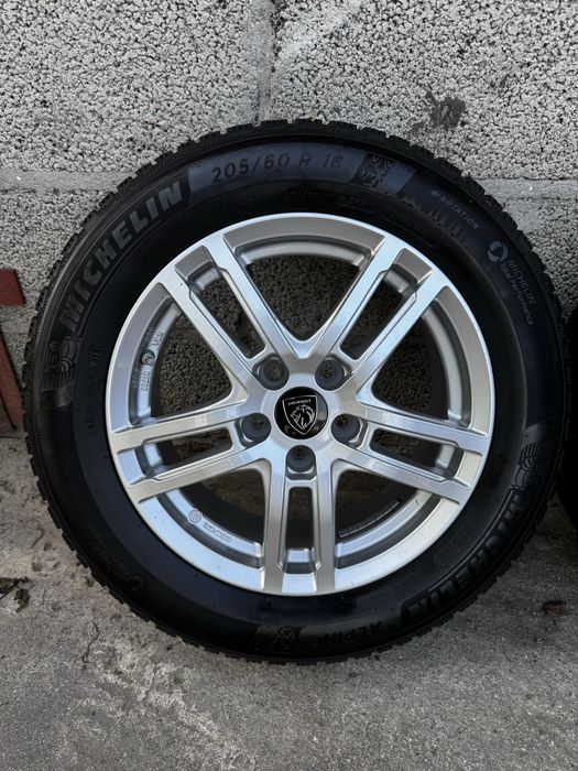 Koła Zimowe R16 5x108 Peugeot Citroen Renault Ford Opony 205/60/16