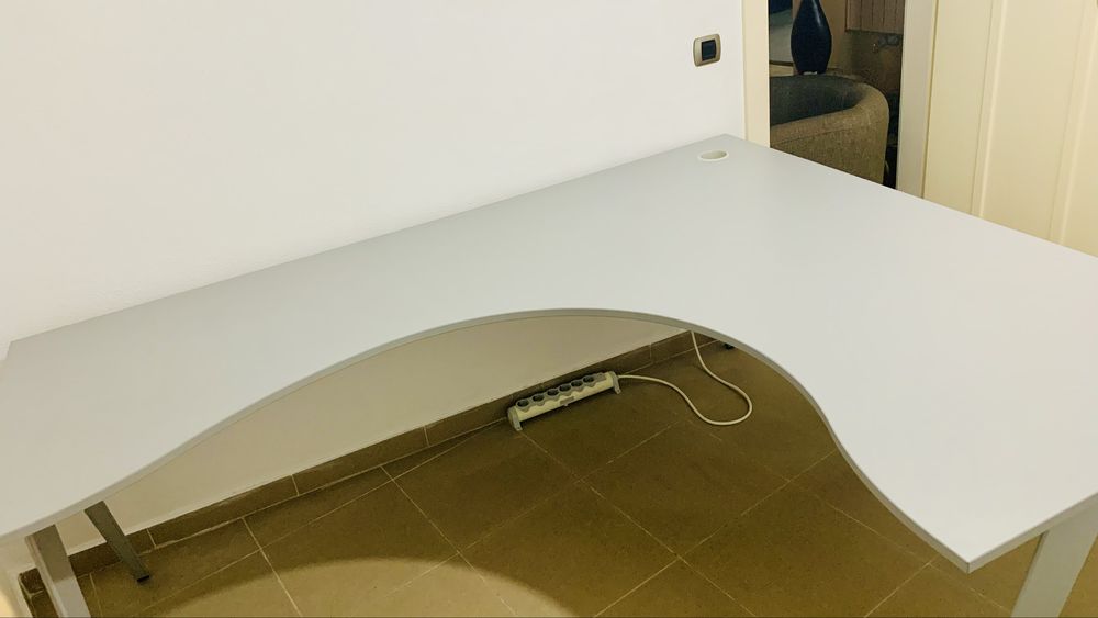 Secretária profissional de canto curva 201×161 cm – cinzenta