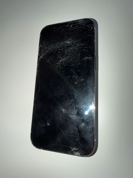Iphone 14 pro, rozbity przod i tył