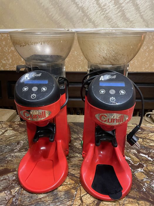 Кавомолка Cunill, професійна