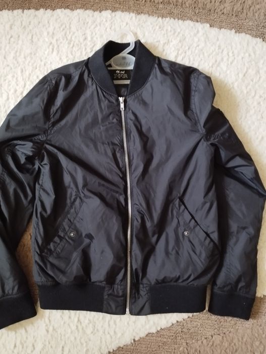 Куртка ,бомбер ветровка H/M