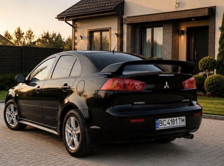 Mitsubishi Lancer  2008 рік.