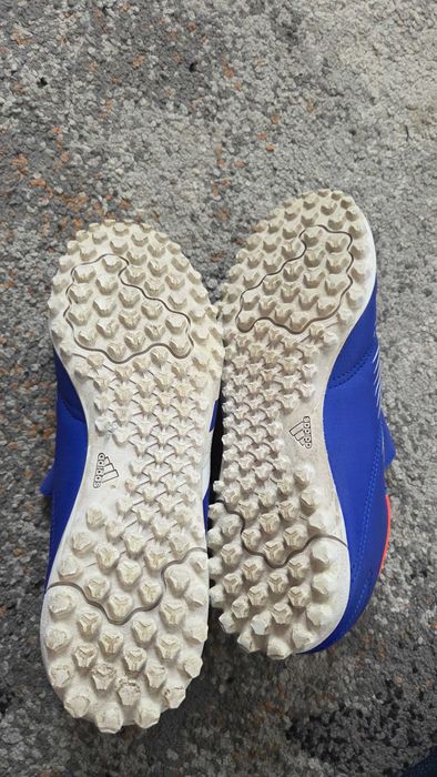 Buty piłkarskie TURFY ADIDAS PREDATOR  r. 36 2/3