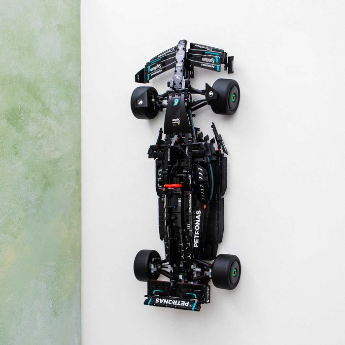 Uchwyt Ścienny na Zestaw LEGO Technic 42171 Mercedes-AMG F1 Formuła 1